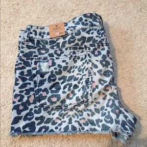 American eagle leopard shorts
